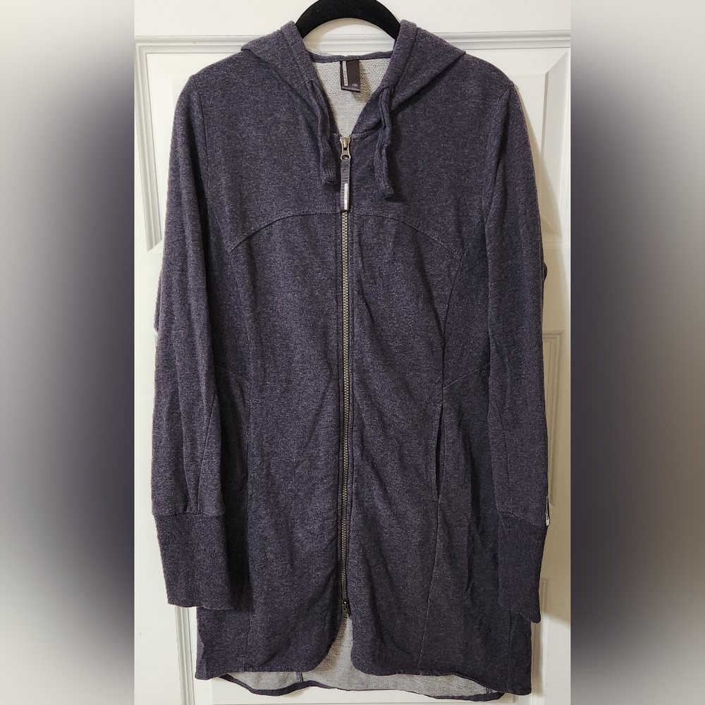 Mondetta zip up hoodie sz L